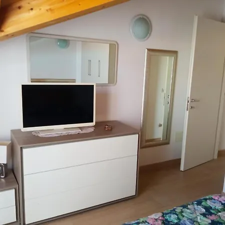 Mansarda Bijoux! 50mt Dal Mare Con Ampio Terrazzino 아파트 포르토레카나티