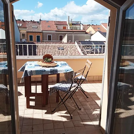 Mansarda Bijoux! 50mt Dal Mare Con Ampio Terrazzino 아파트